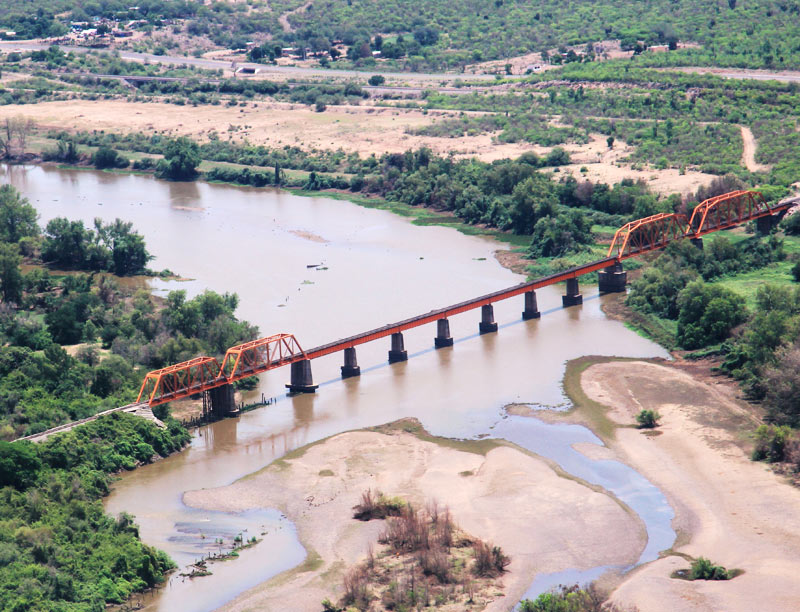 Panorama du pont Rio Fuerte © Wikimedia Commons