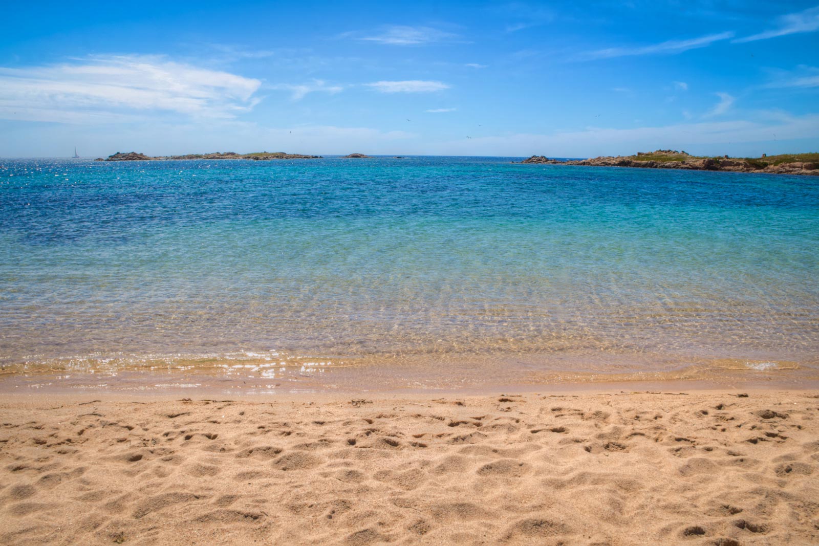 Plage de Corse pour la baignade et la détente en famille